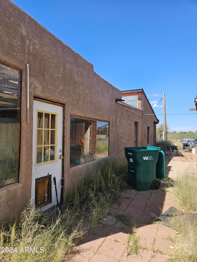 view of home's exterior