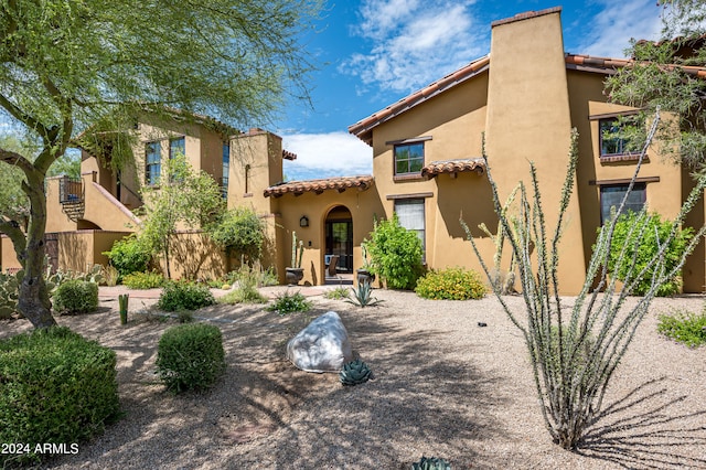 view of front of house