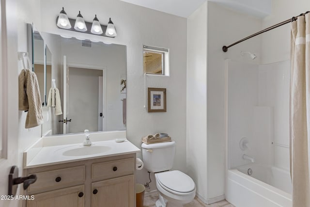 bathroom with shower / bathtub combination with curtain, visible vents, toilet, baseboards, and vanity