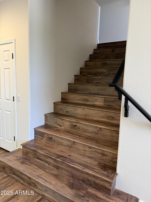 33220 N 60th Way, Scottsdale, AZ 85266 - view of stairway