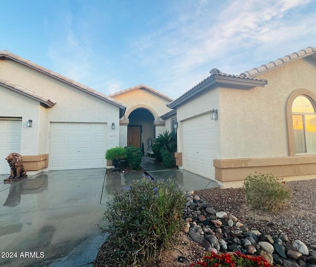 view of front of house with a garage