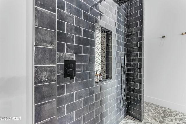 35150 N Bell Rd, Queen Creek, AZ 85144 - bathroom with baseboards and tiled shower