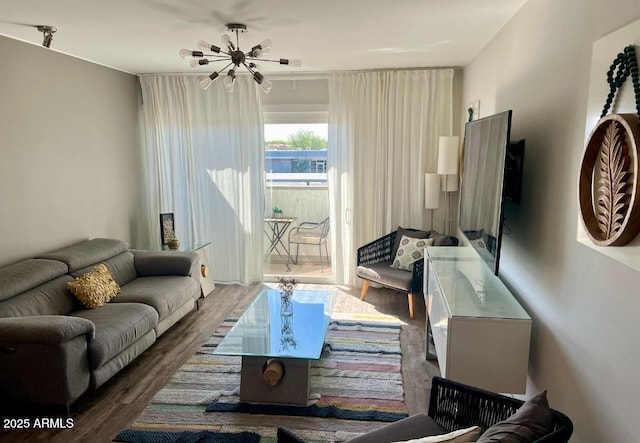 4610 N 68th St N Unit 476, Scottsdale, AZ 85251 - living room featuring wood finished floors