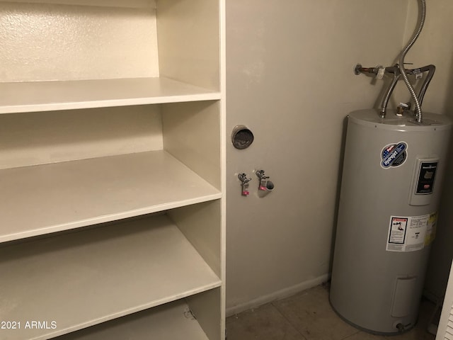 4042 E Carson Rd, Phoenix, AZ 85042 - utilities with water heater