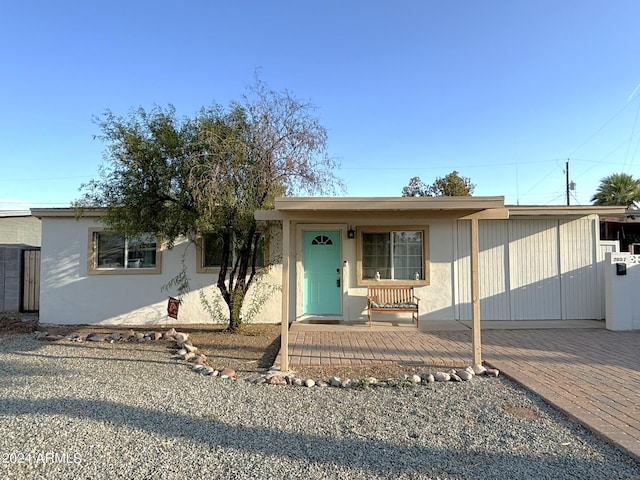 view of front of property featuring stucco siding