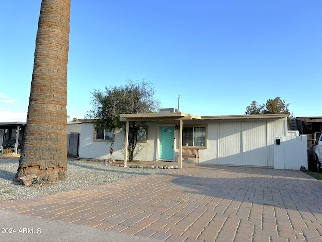 view of front of house