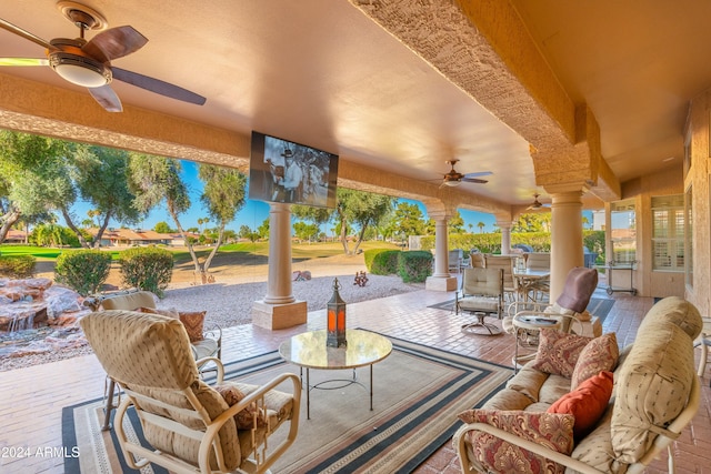 view of patio featuring ceiling fan and an outdoor hangout area