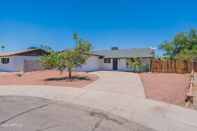 1210 W La Jolla Dr, Tempe, AZ 85282 - single story home featuring driveway and a garage