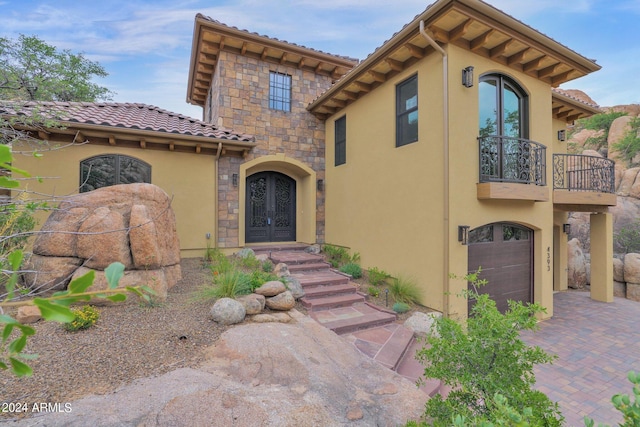 4393 N Twisted Trl, Prescott, AZ 86301 - mediterranean / spanish house with stucco siding, french doors, and a balcony
