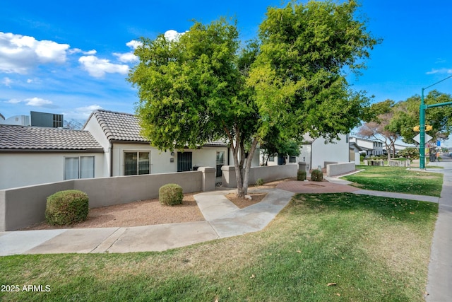 view of front of home with a front yard