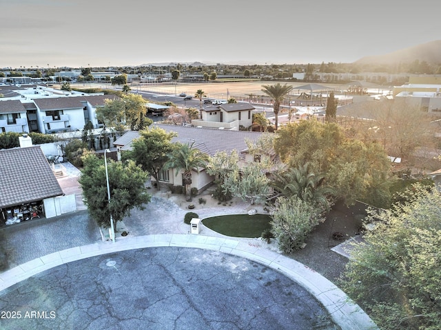 view of aerial view at dusk