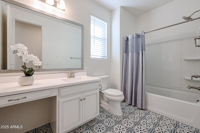 full bathroom featuring vanity, toilet, tile patterned flooring, and shower / tub combo