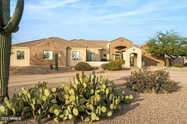 view of mediterranean / spanish-style home