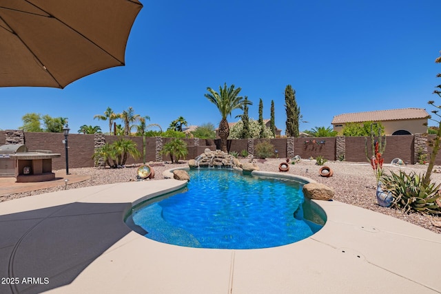 31453 N Blackfoot Dr, San Tan Valley, AZ 85143 - view of swimming pool with a fenced backyard and a patio