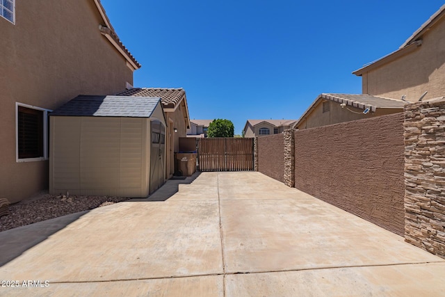 31453 N Blackfoot Dr, San Tan Valley, AZ 85143 - view of patio with a gate