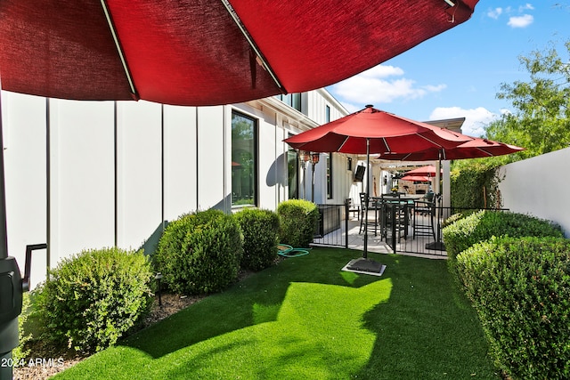 view of yard with a patio