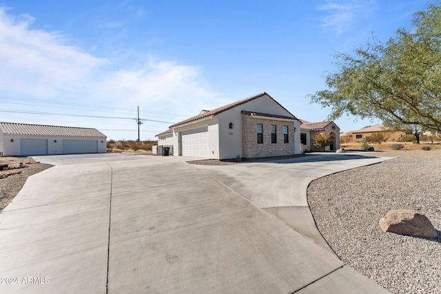 view of front of house featuring a garage