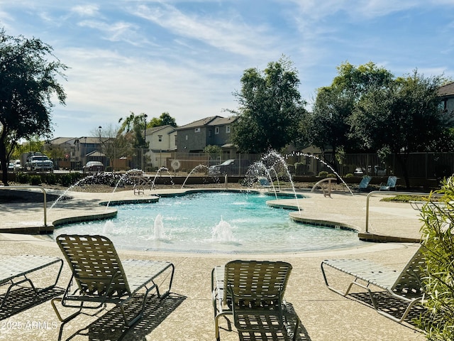 view of swimming pool