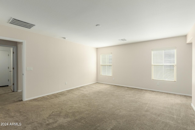 view of carpeted spare room