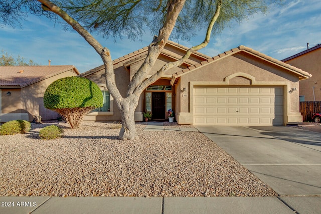 view of front facade featuring a garage