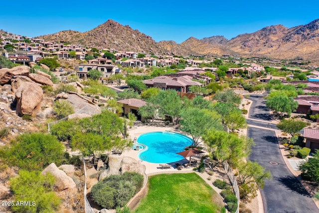 bird's eye view with a mountain view