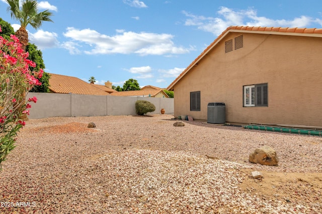 8913 S Forest Ave, Tempe, AZ 85284 - fenced backyard with cooling unit