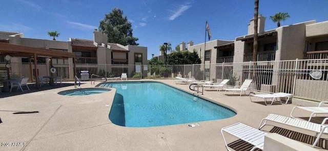 205 N 74th St Unit 166, Mesa, AZ 85207 - community pool with a patio and a community hot tub