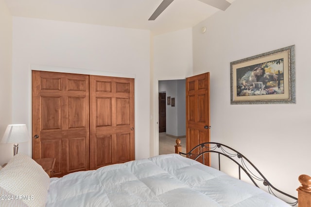 bedroom featuring ceiling fan