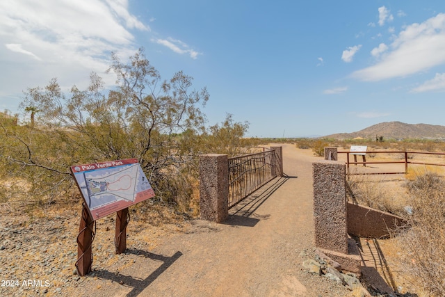 surrounding community with a mountain view