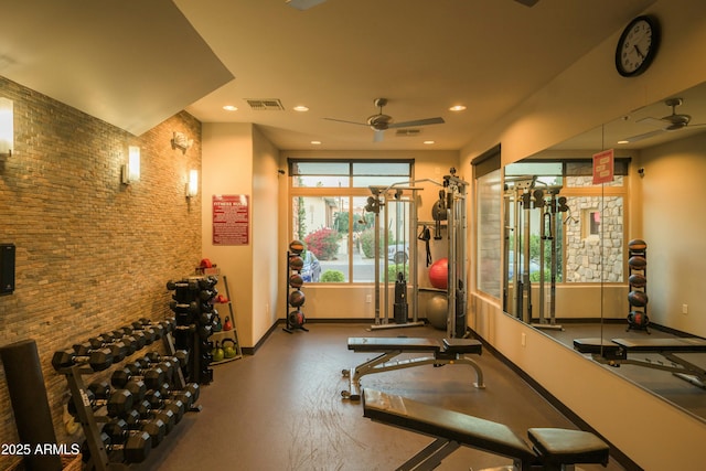 workout area with baseboards, visible vents, a ceiling fan, and recessed lighting