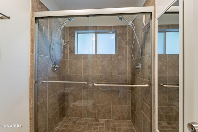 1219 E Colter St Unit 8, Phoenix, AZ 85014 - full bath featuring a stall shower and plenty of natural light