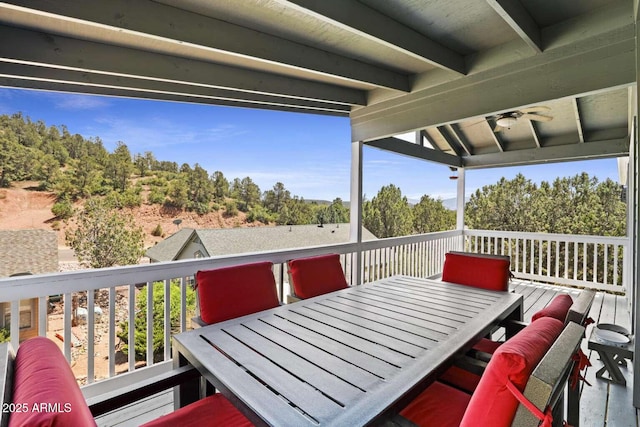 deck with ceiling fan