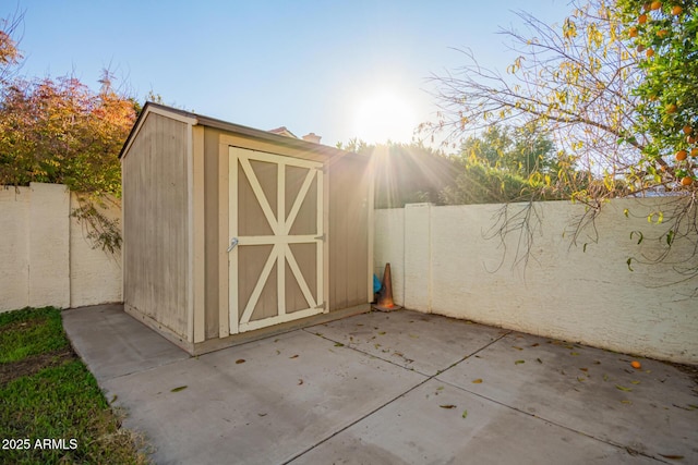 view of outbuilding