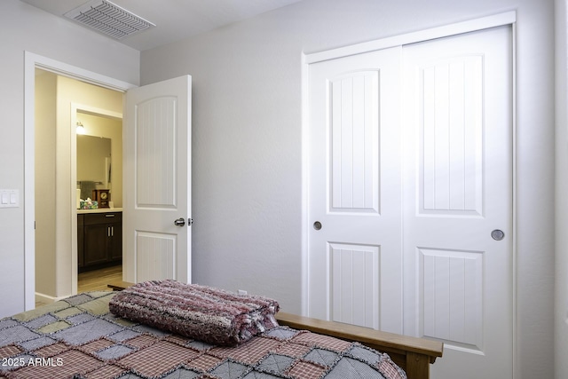 bedroom featuring a closet