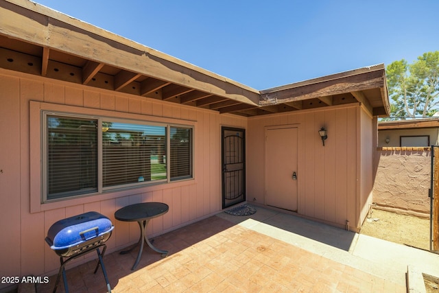 6008 W Augusta Ave, Glendale, AZ 85301 - entrance to property with a patio