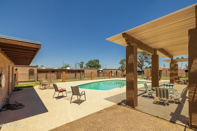 6008 W Augusta Ave, Glendale, AZ 85301 - view of pool featuring a patio and a fenced backyard
