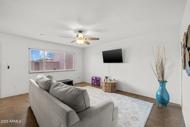 6008 W Augusta Ave, Glendale, AZ 85301 - tiled living area featuring ceiling fan