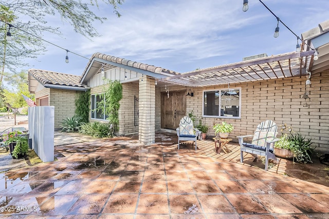 402 E Claremont St, Phoenix, AZ 85012 - view of patio / terrace