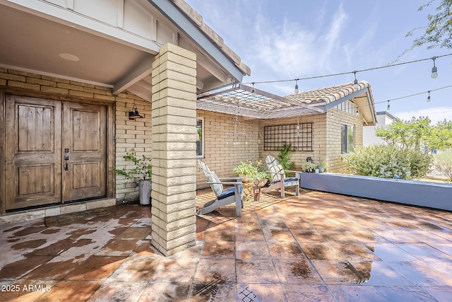 402 E Claremont St, Phoenix, AZ 85012 - view of patio / terrace