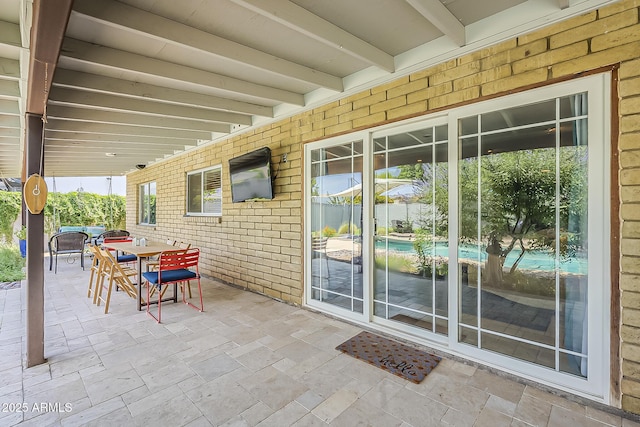 402 E Claremont St, Phoenix, AZ 85012 - view of patio / terrace featuring outdoor dining space