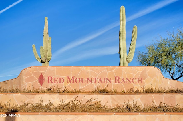 view of community / neighborhood sign