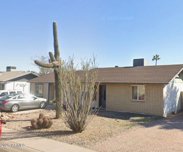 3227 W Lisbon Ln, Phoenix, AZ 85053 - ranch-style home with brick siding