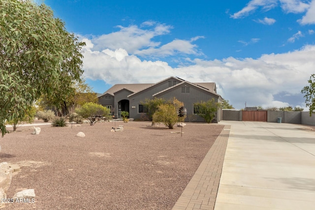 view of front of house