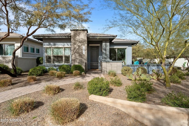 view of front of property