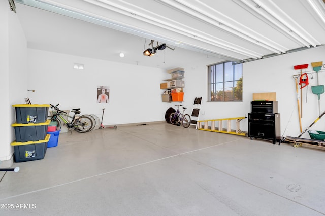 742 E Kingbird Dr, Gilbert, AZ 85297 - garage with a garage door opener