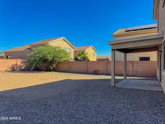 view of yard featuring a patio area