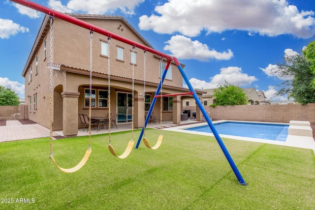 1876 E Azalea Ct, Gilbert, AZ 85298 - back of house with stucco siding and a patio