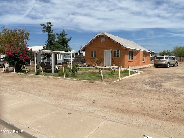 view of front of property