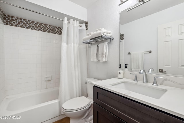 8787 E Mountain View Rd Unit 1100, Scottsdale, AZ 85258 - bathroom featuring toilet, vanity, and shower / bathtub combination with curtain
