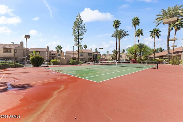 8787 E Mountain View Rd Unit 1100, Scottsdale, AZ 85258 - view of tennis court with a residential view